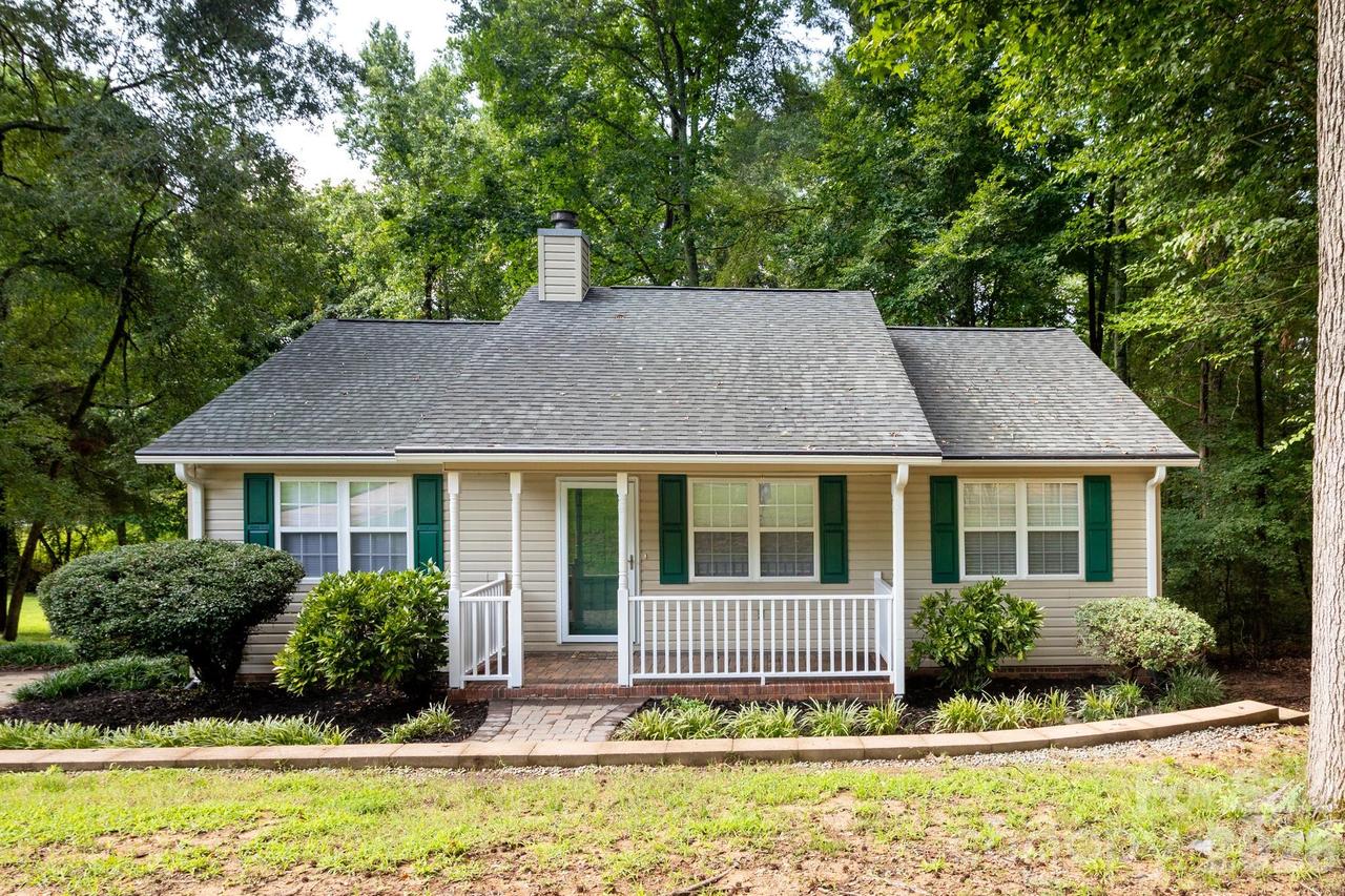 820 SE Clearview Ct., Concord, NC 28025