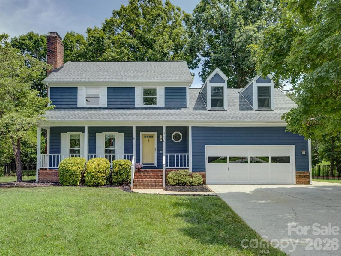 13736 Strathaven Dr., Matthews, NC 28105