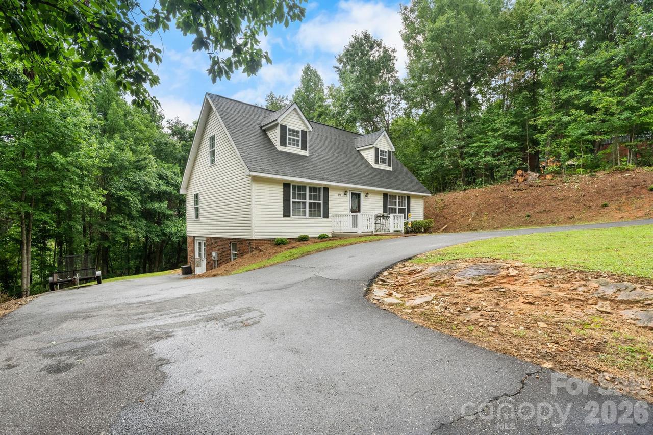 8791 Lisa Tr., Connelly Springs, NC 28612