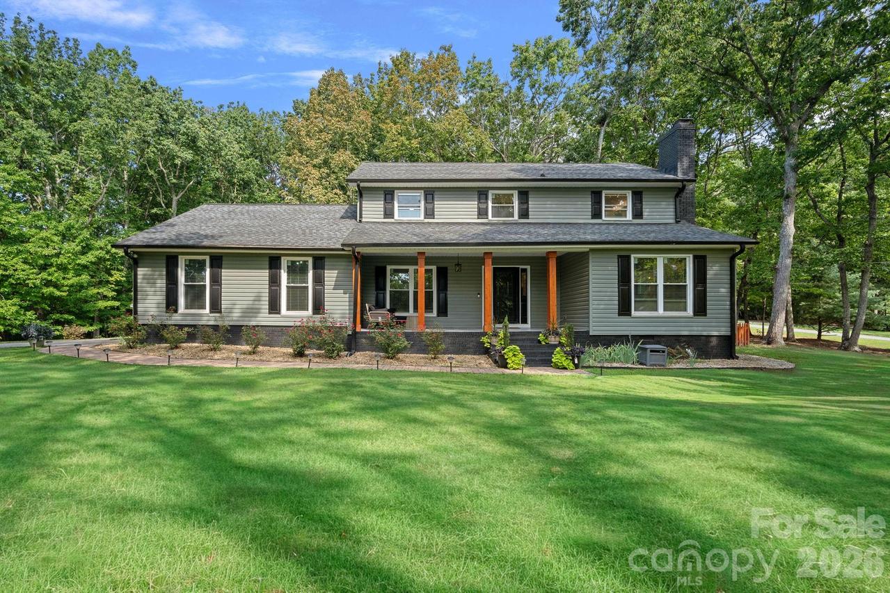 2981 Oak Ridge Cir., Lincolnton, NC 28092