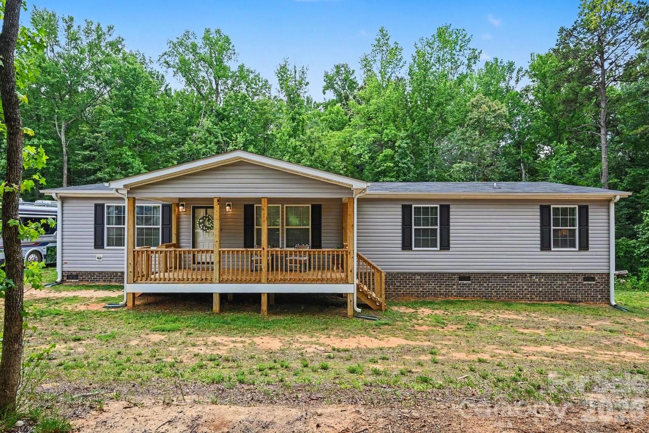 135 Elliot Dr., Salisbury, NC 28147