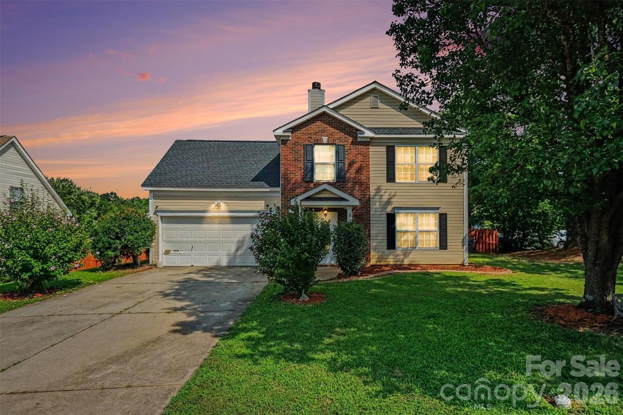 3236 Steve Chapman Dr., Charlotte, NC 28217