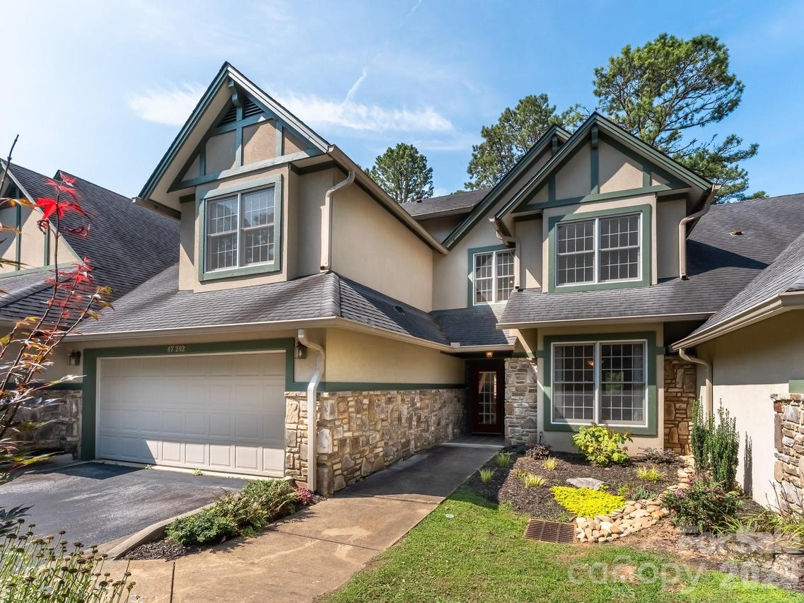 47 Ridgetop Cir. #202, Brevard, NC 28712