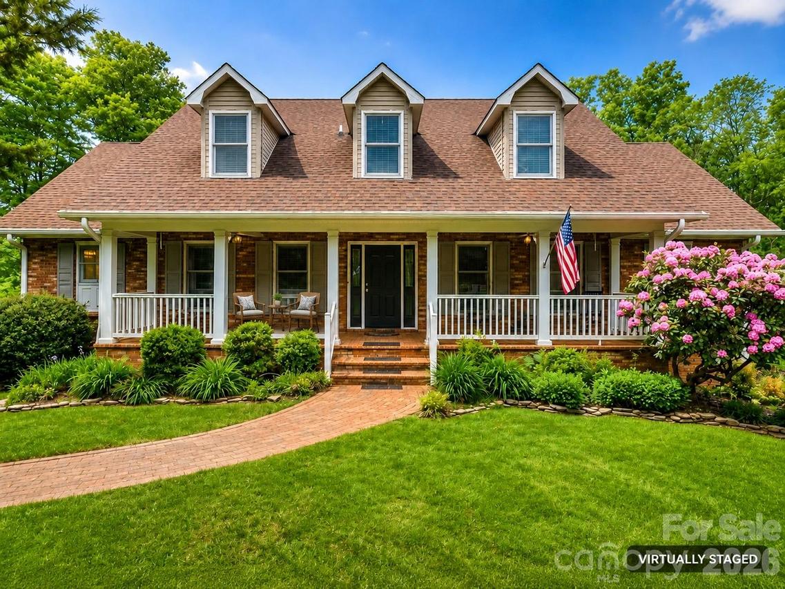 5407 Gunpowder Dr., Hickory, NC 28601
