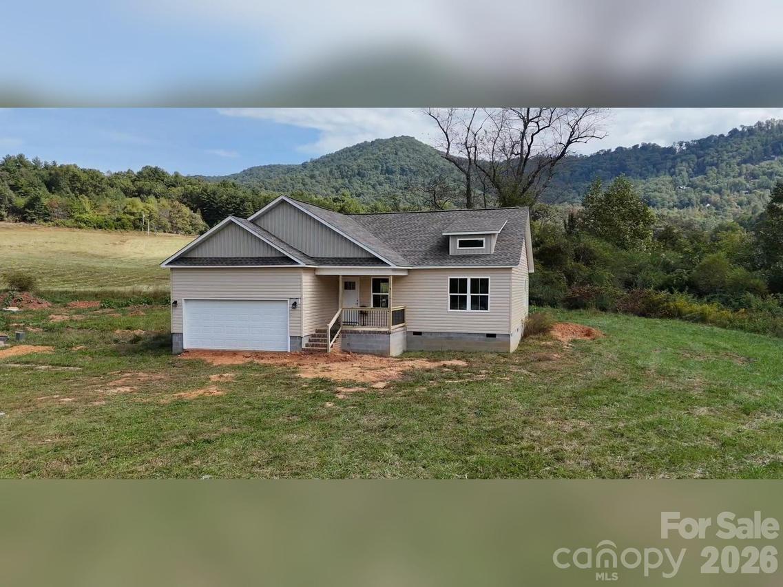 53 Meadow Ridge Rd., Franklin, NC 28734