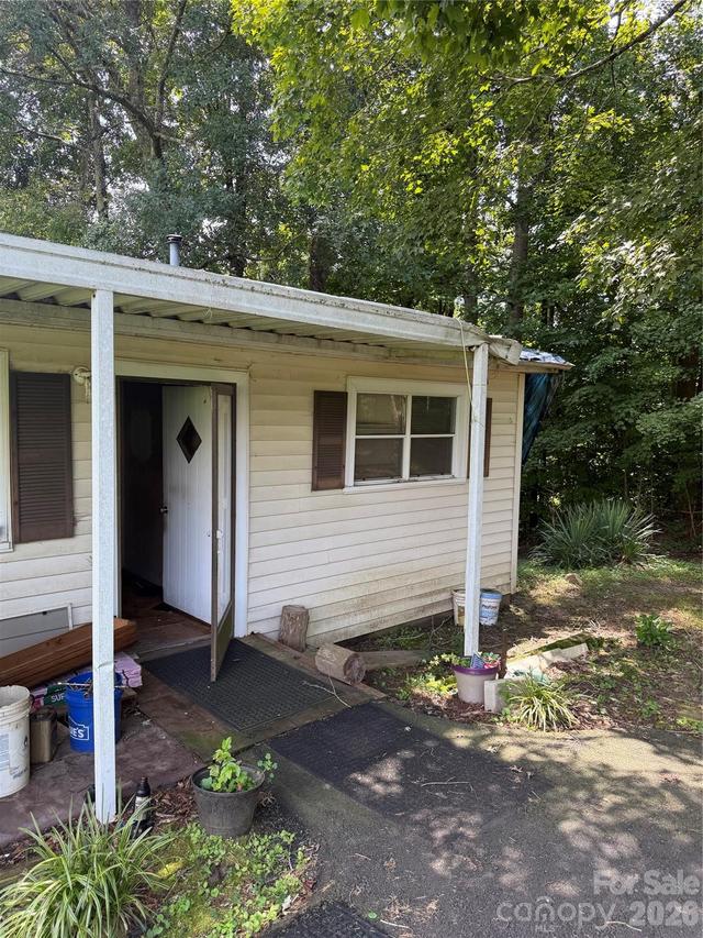 1150 Hardin Rd., Dallas, NC 28034