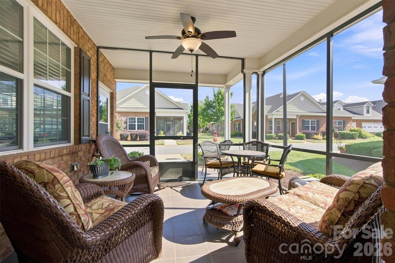 8310 Glacier Dr., Denver, NC 28037