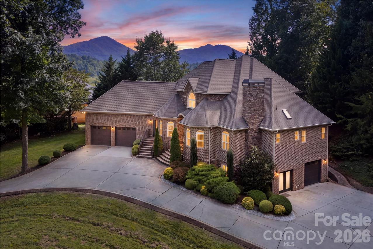 38 Cane Brook Dr., Leicester, NC 28748