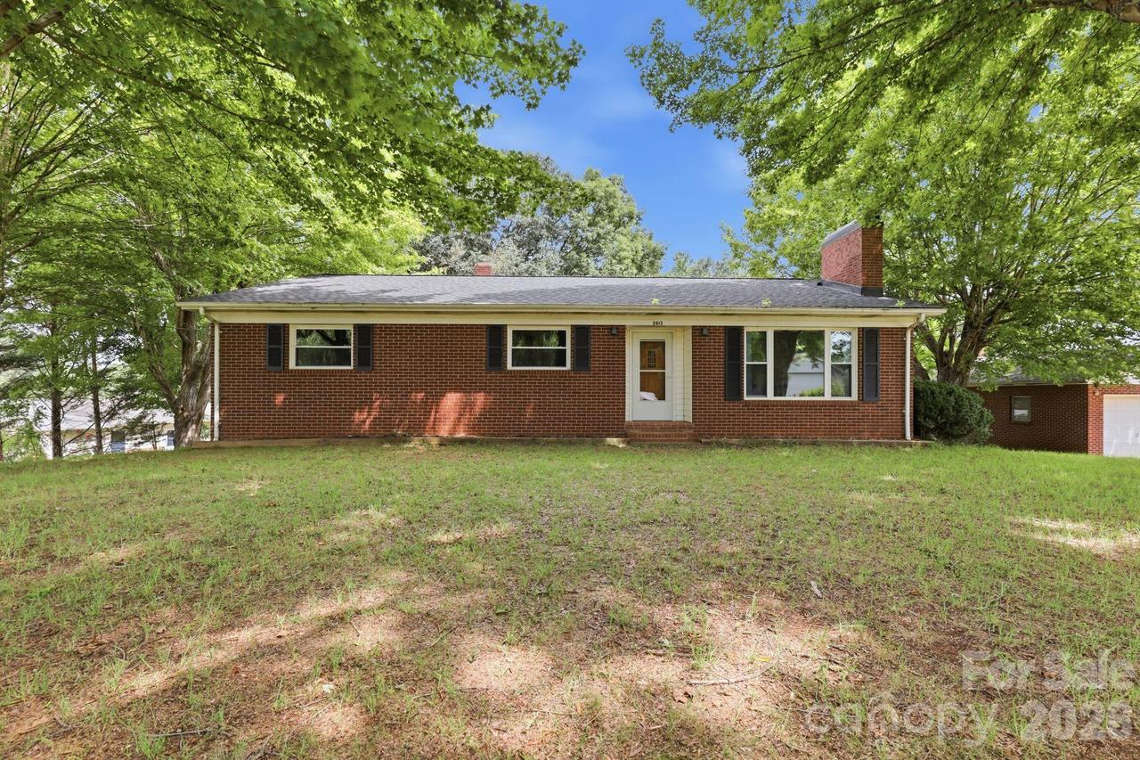 2613 26th Ave., Hickory, NC 28601
