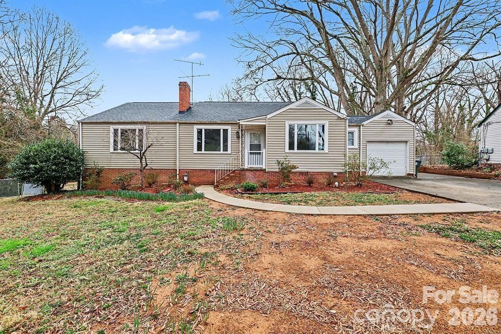 225 Valley View Pl., Salisbury, NC 28144