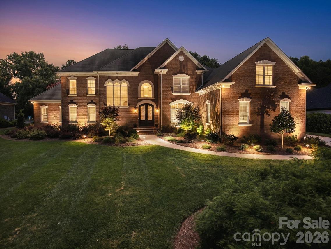 8801 Man Of War Dr., Waxhaw, NC 28173