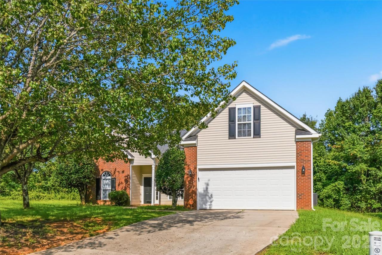 9611 Worley Dr., Charlotte, NC 28215
