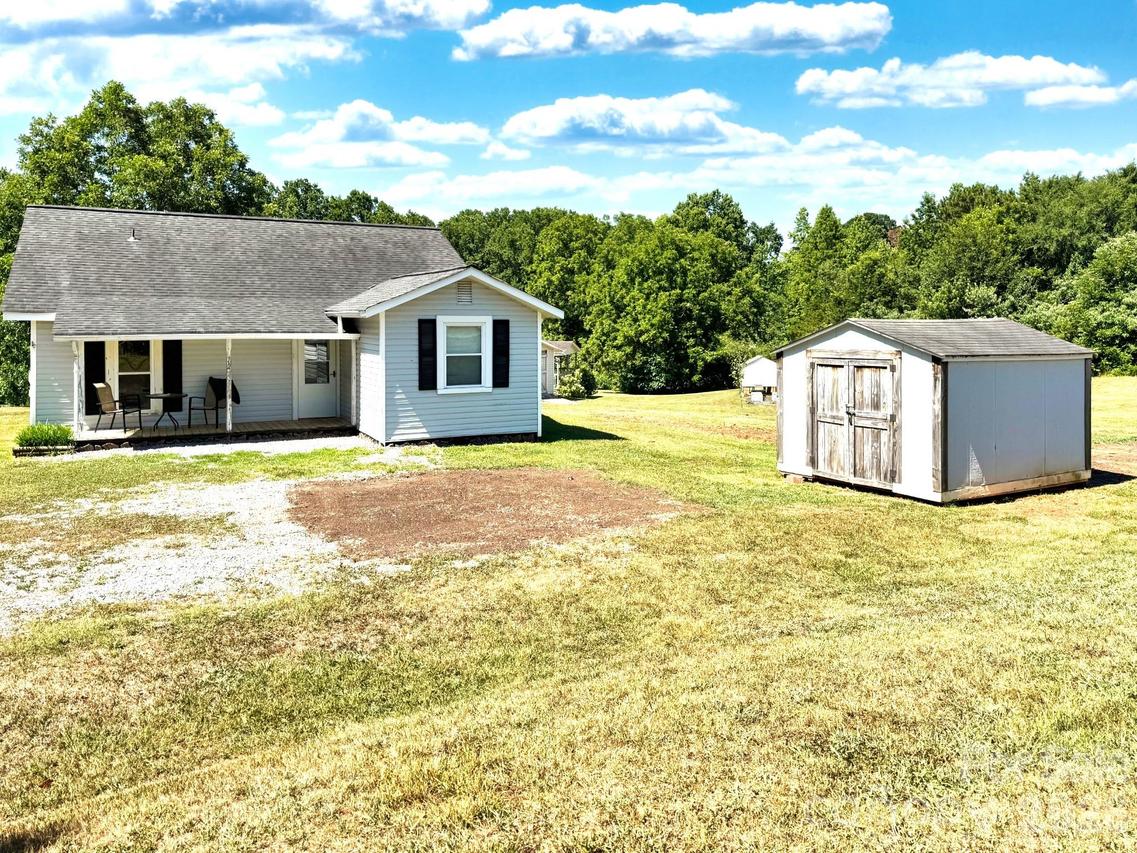 727 Ed Hamrick Rd., Shelby, NC 28150