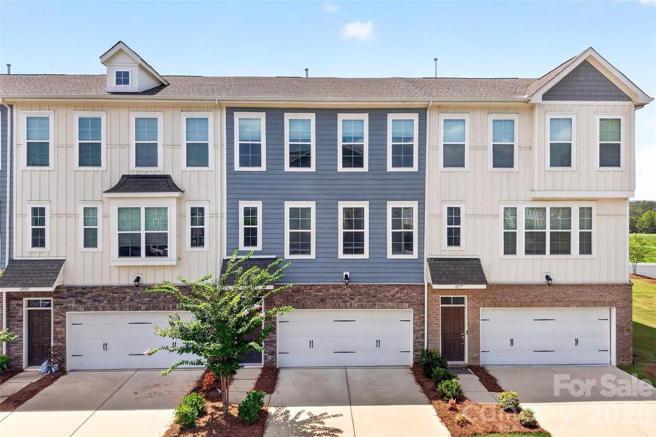 6981 Waterstone Dr., Sherrills Ford, NC 28673