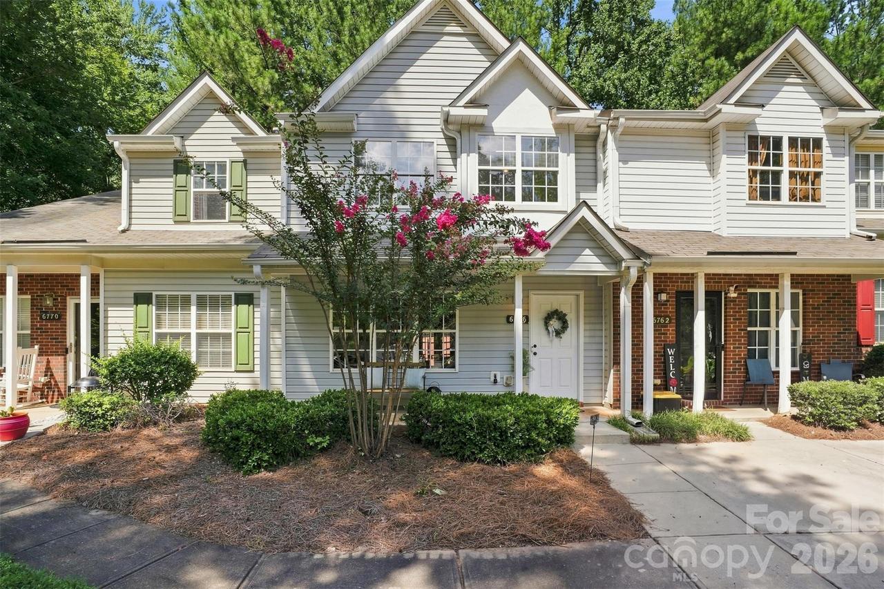 6766 Cypress Tree Ln., Charlotte, NC 28215