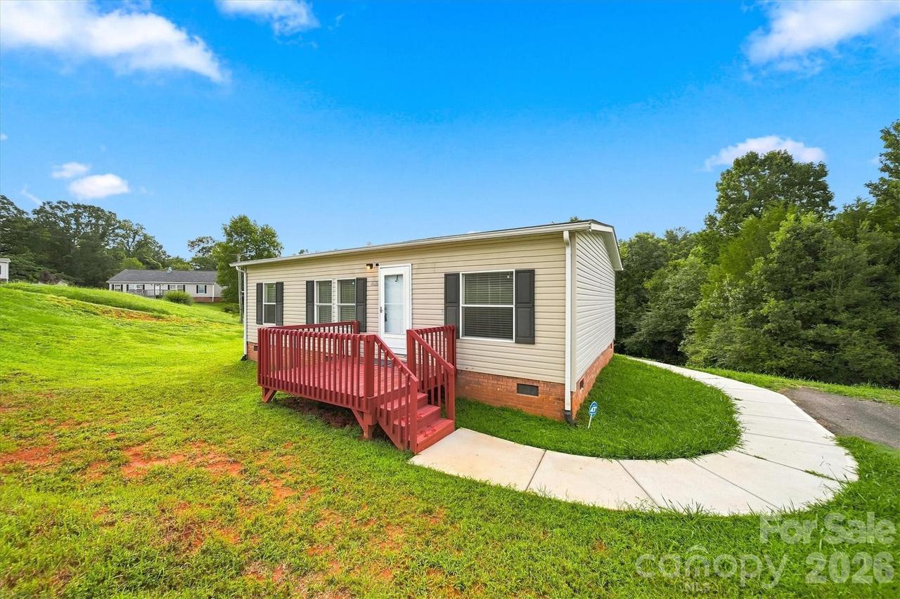 8660 Hollywood Dr., Connelly Springs, NC 28612