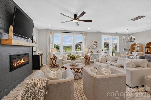 New Homes For Sale This Week That Attend Sun Valley High: September 11th to September 17th