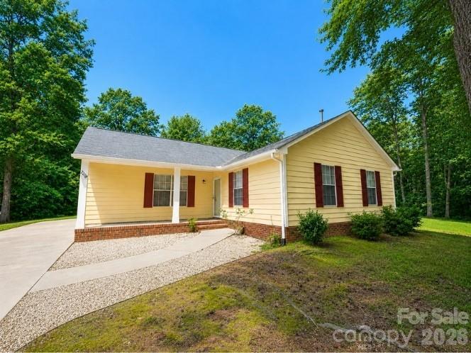 2208 Pinebrook Cir., Charlotte, NC 28208