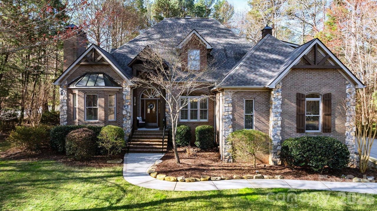 2379 Metcalf Dr., Sherrills Ford, NC 28673