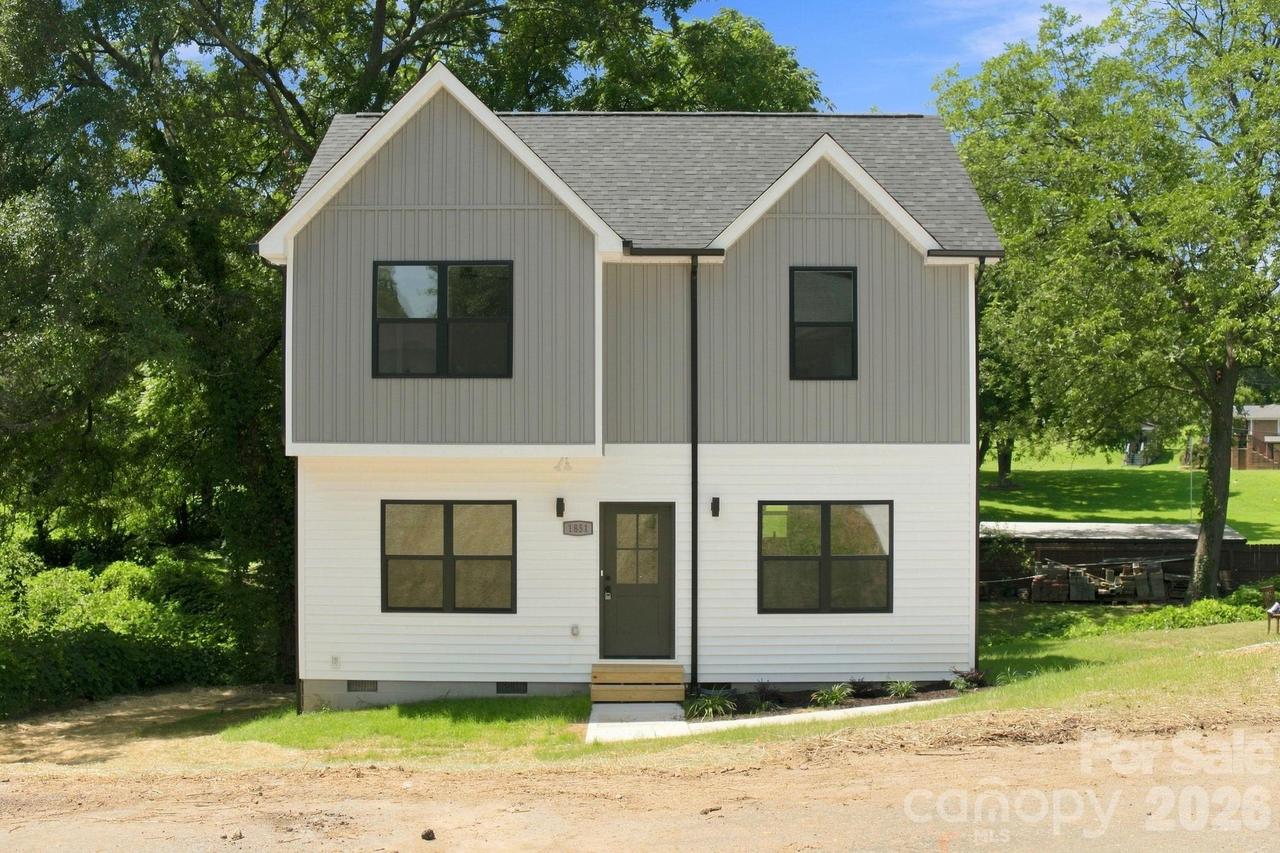 1851 Hilltop Cir., Gastonia, NC 28054