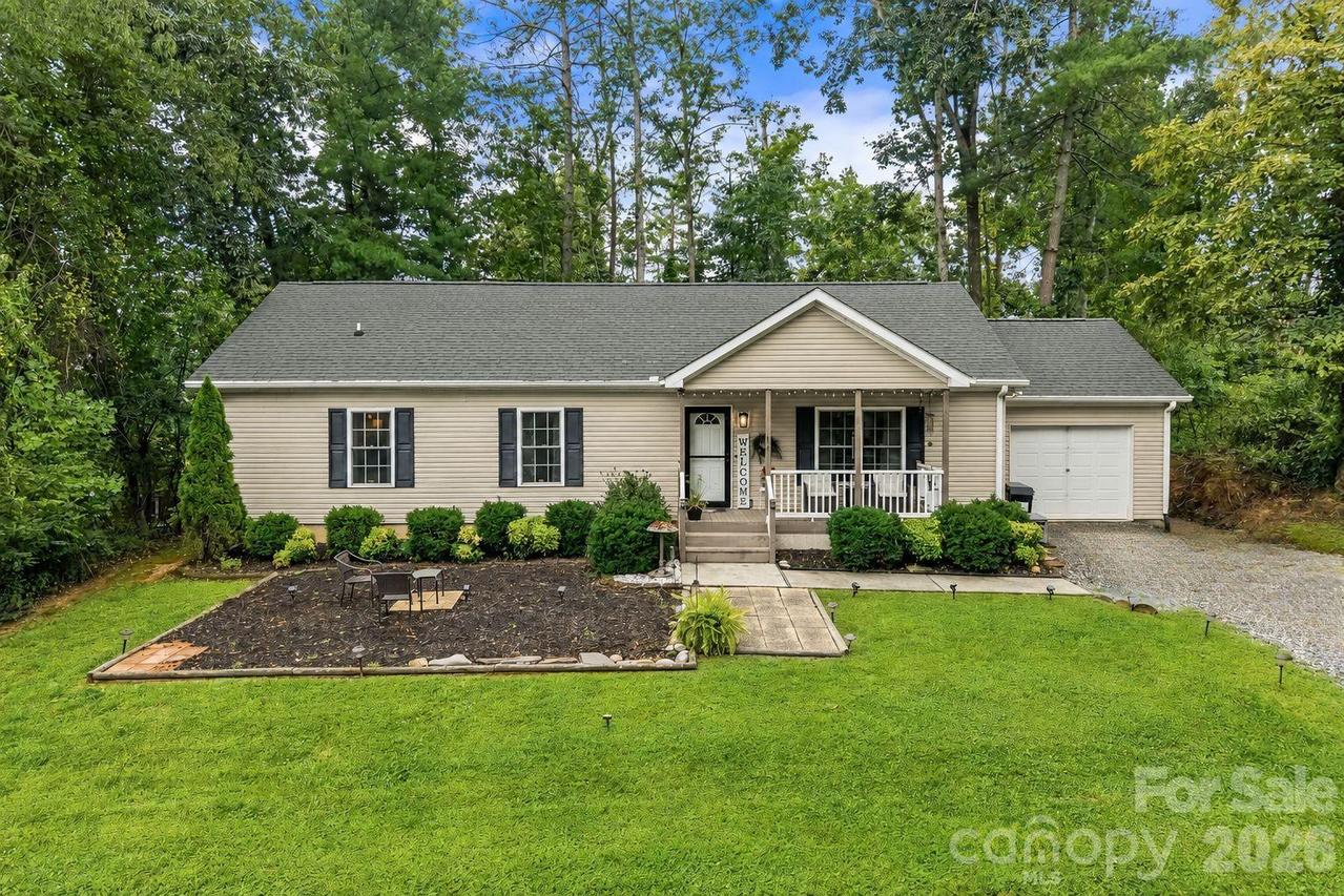 47 Fox Rd., Asheville, NC 28804