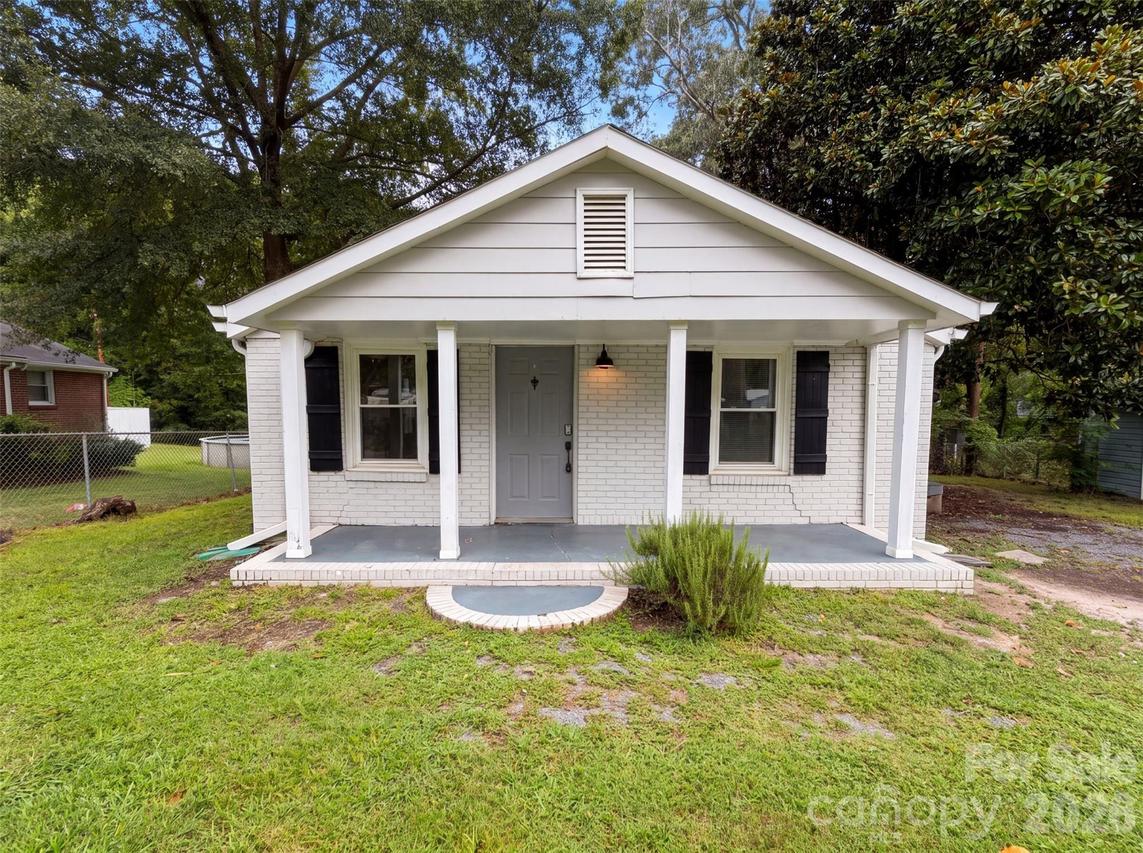 1017 White Ln., Gastonia, NC 28052