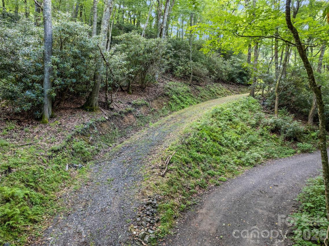 000 Wagon Trail Rd., Maggie Valley, NC 28751