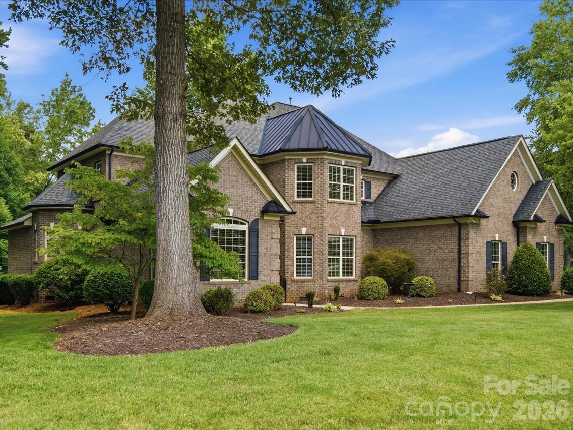 1023 Madras Ct., Davidson, NC 28036