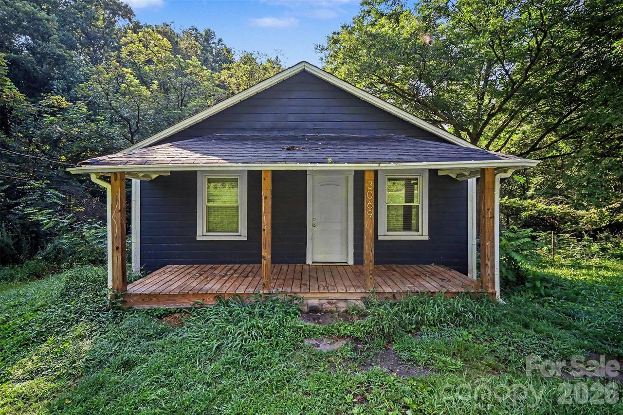 3069 Chinook Tr., Lincolnton, NC 28092
