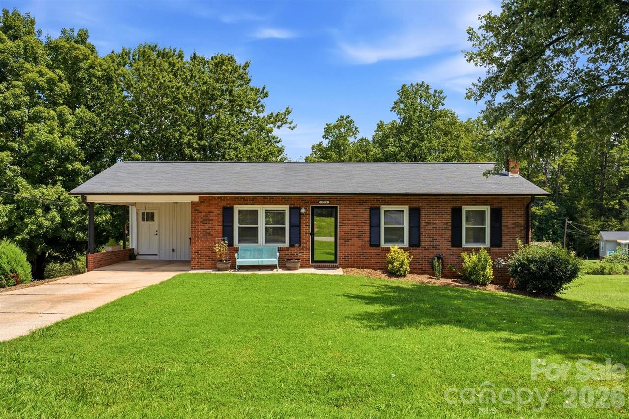3776 Newhall Dr., Conover, NC 28613
