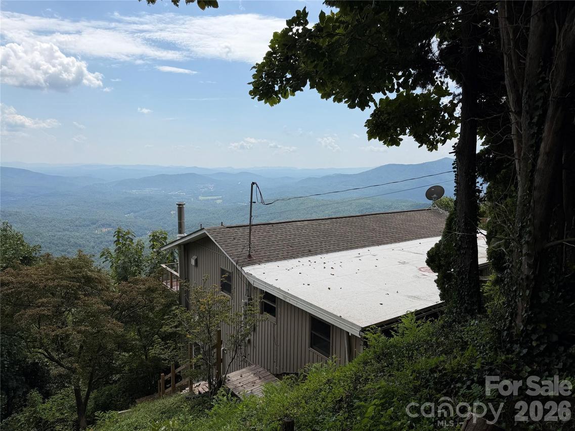 484 Alpine Dr. #15, Little Switzerland, NC 28749