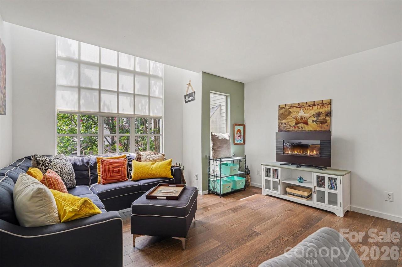 415 W 7th St. #Unit F, Charlotte, NC 28202