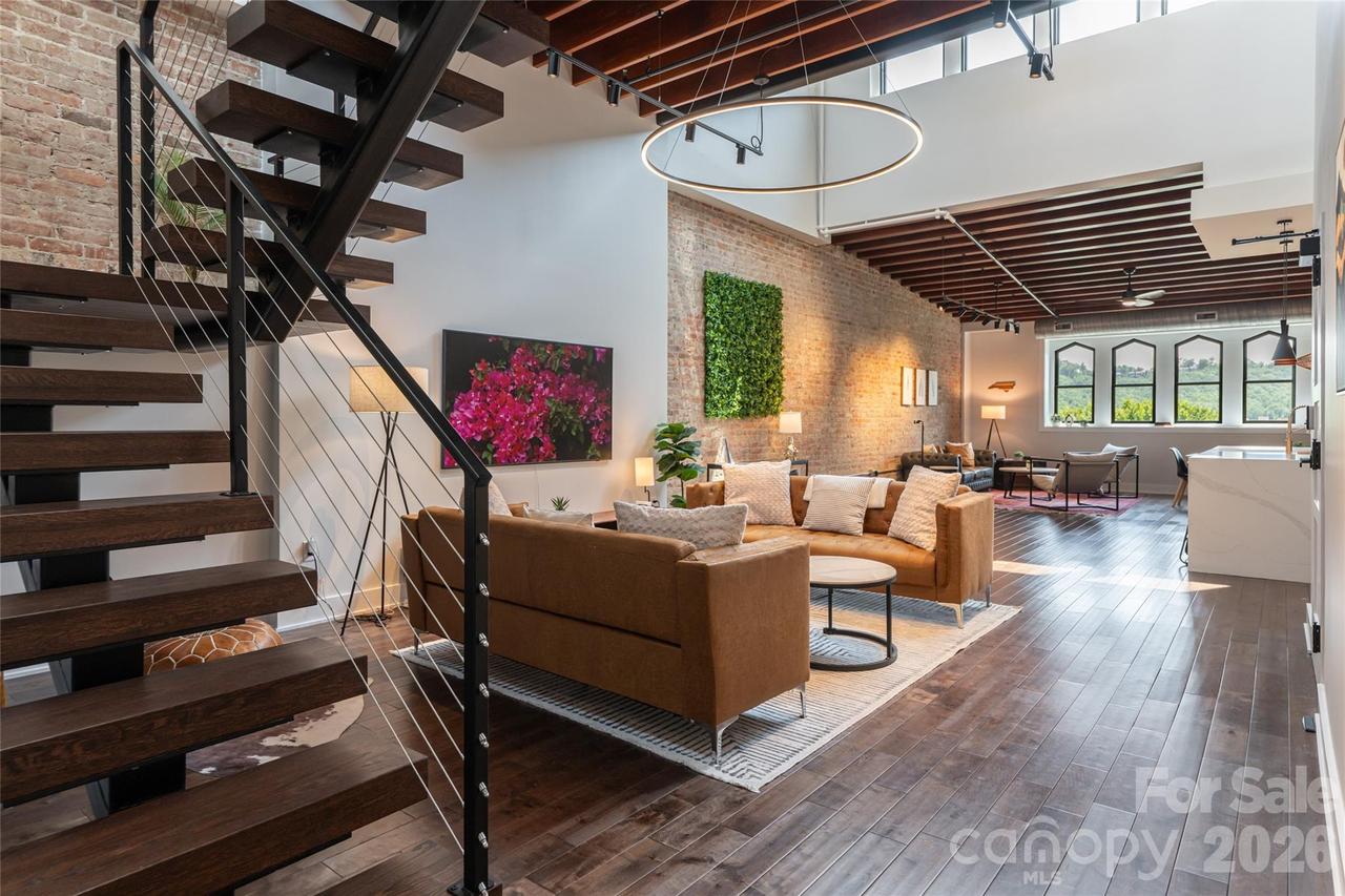 122 College St. #301, Asheville, NC 28801