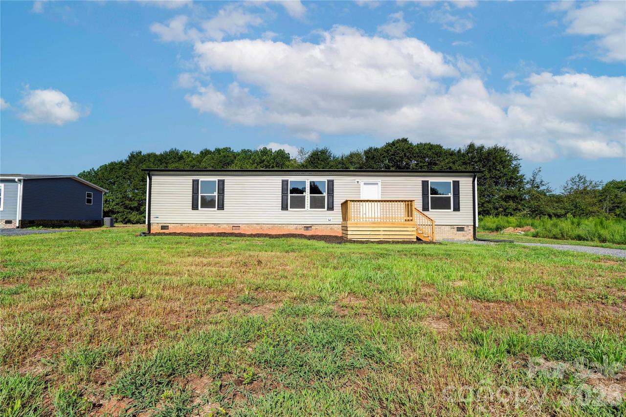 804 Eagleview Ln., Lawndale, NC 28090