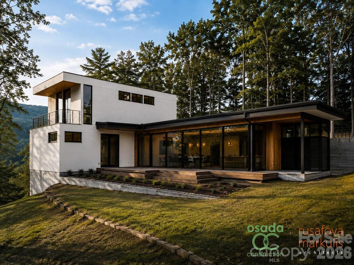 15 La Grange Dr., Asheville, NC 28805