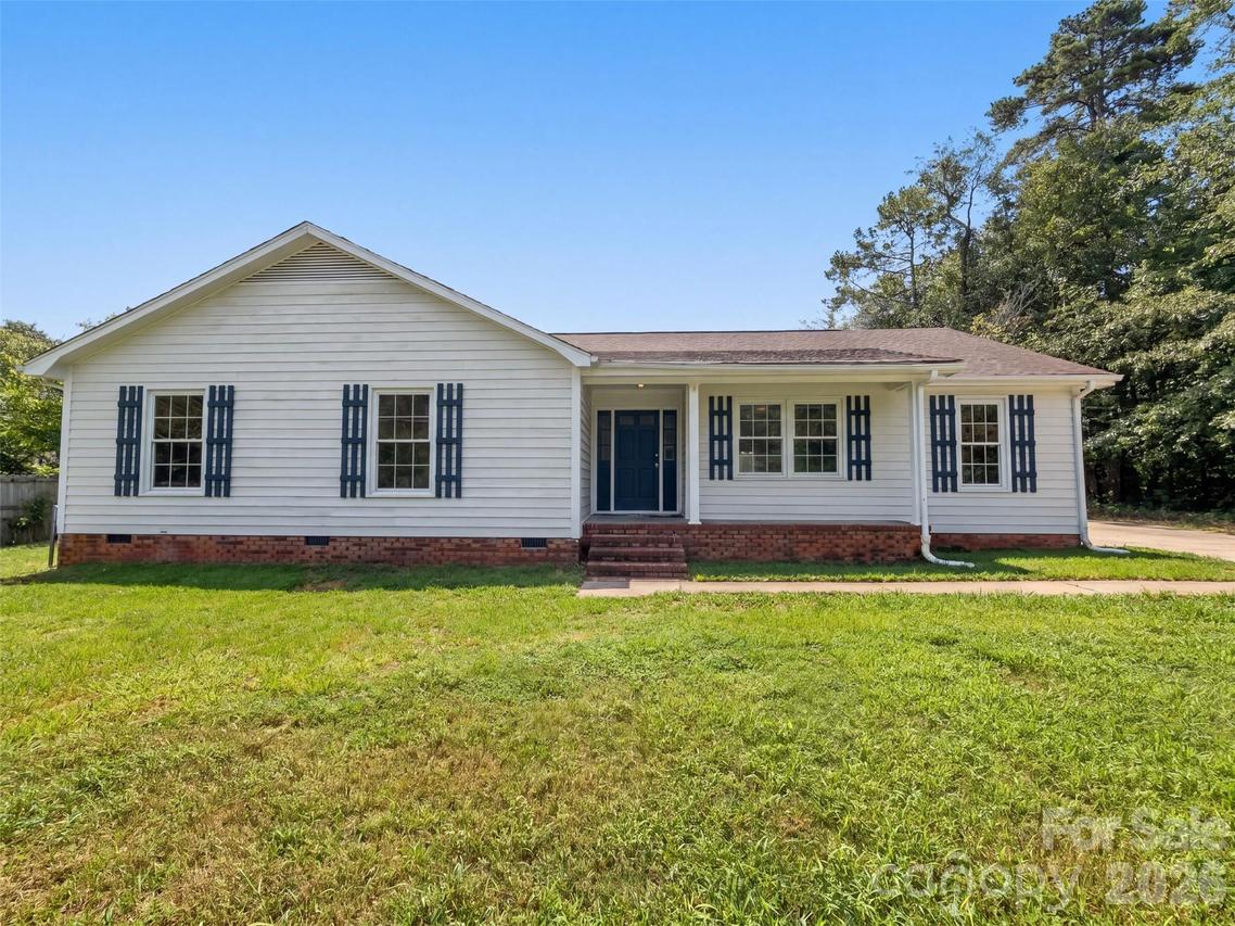 4202 Wrentree Dr., Dallas, NC 28034