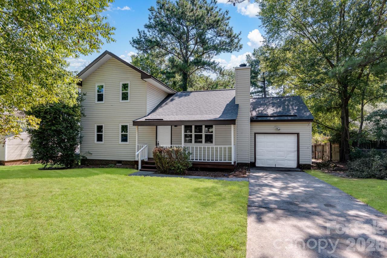 5300 Rolling Oak Ln., Charlotte, NC 28227