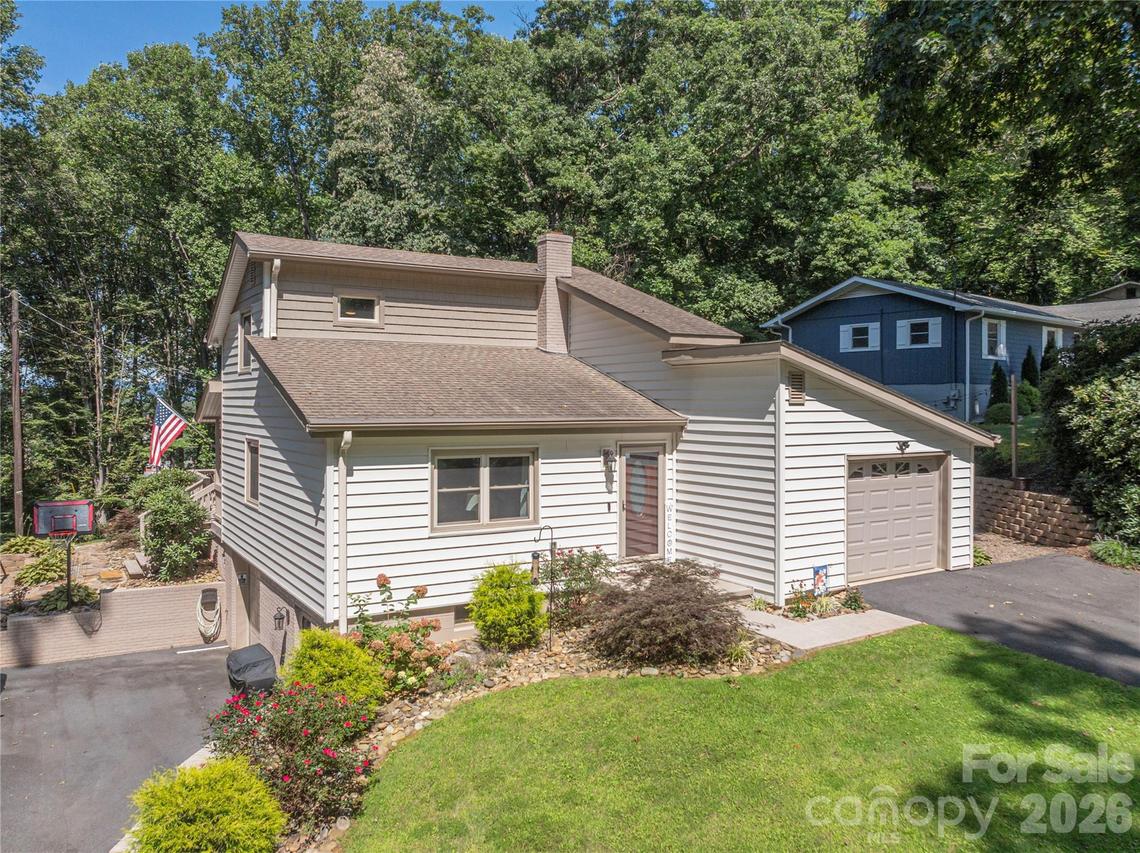 115 Hazelview Dr., Waynesville, NC 28786
