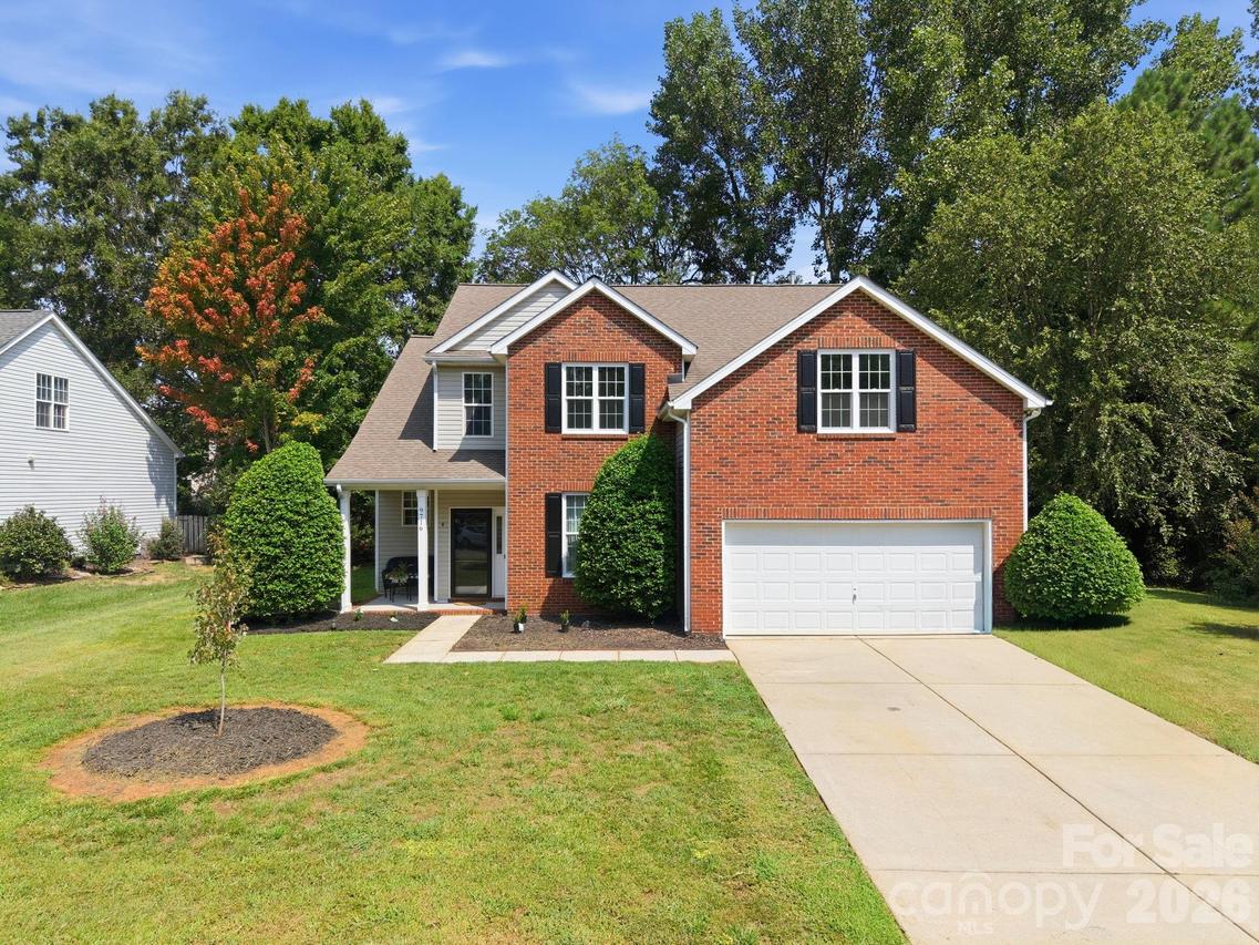 9716 Southampton Commons Dr., Charlotte, NC 28277