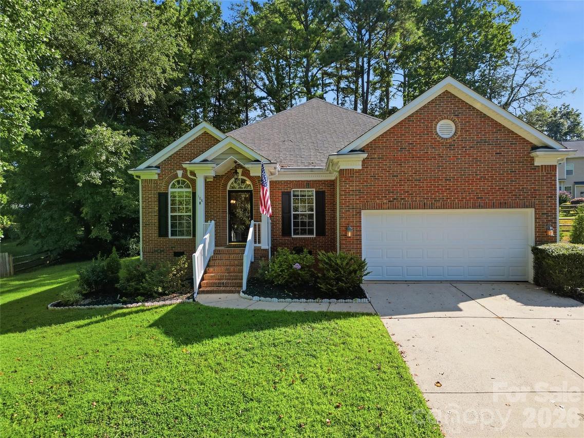 108 Summerbrook Ln., Mooresville, NC 28117