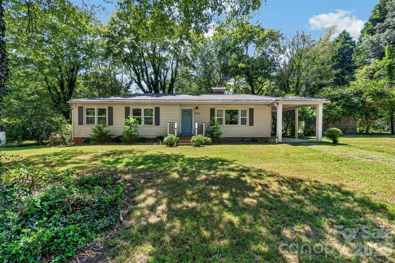 7257 Sherrills Ford Rd., Sherrills Ford, NC 28673