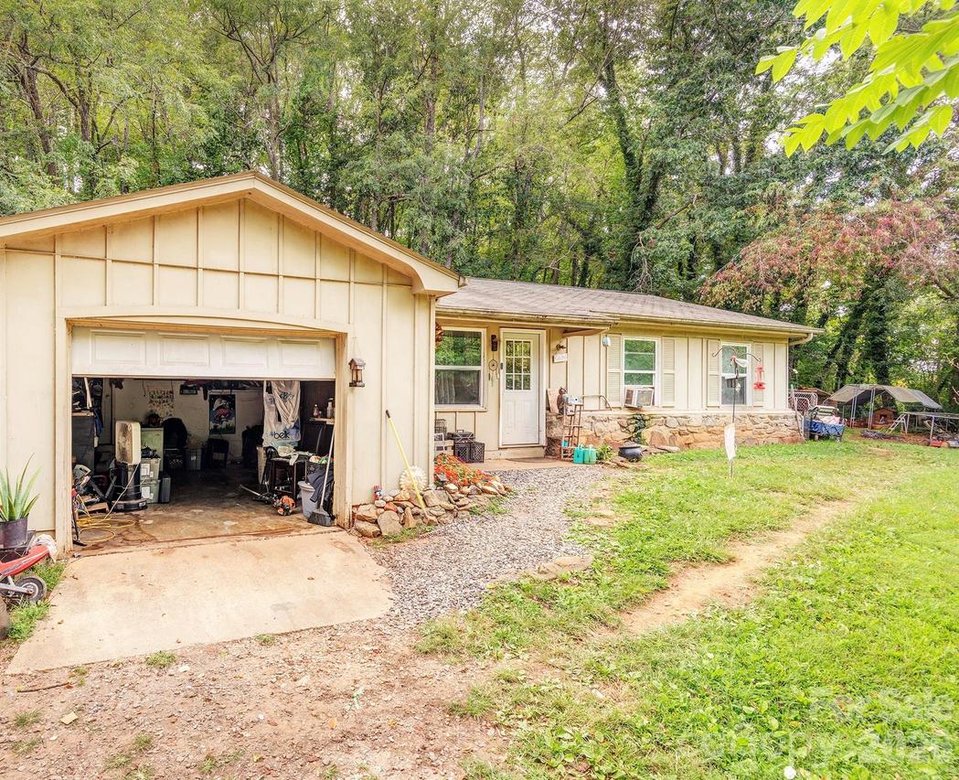 41 and 51 Bird View Dr., Clyde, NC 28721