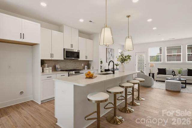 New Construction Homes For Sale This Week That Attend Alexander Graham Middle: August 12th to August 18th