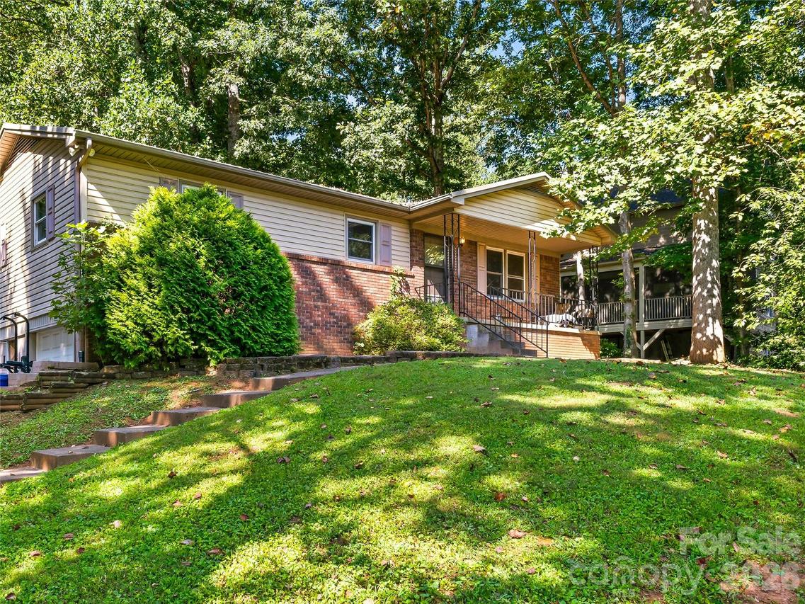 28 Fairhaven Ct., Asheville, NC 28803