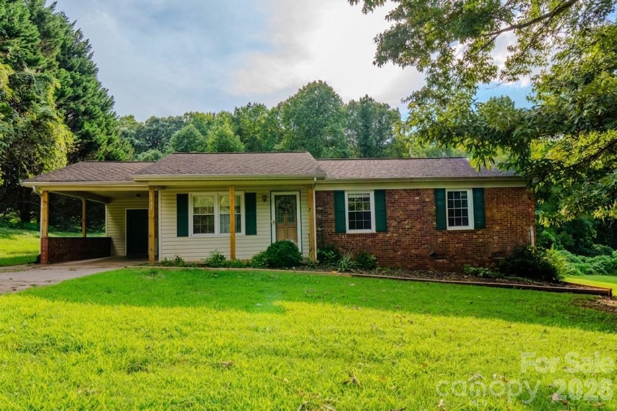 1139 Loblolly Ln. #4, Newton, NC 28658