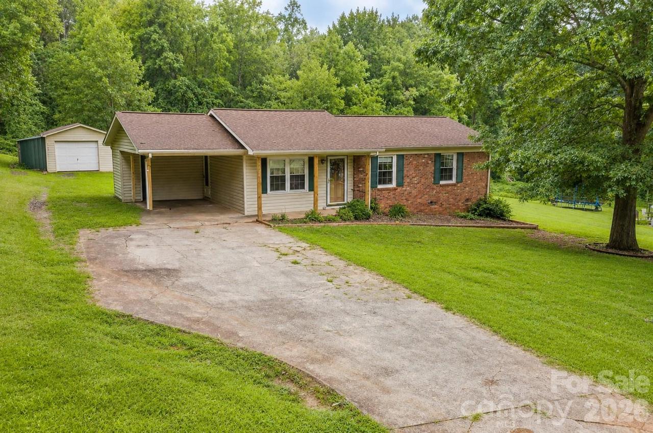 1139 Loblolly Ln. #4, Newton, NC 28658