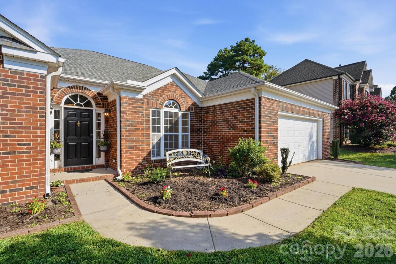 7877 Sedgebrook Dr., Stanley, NC 28164