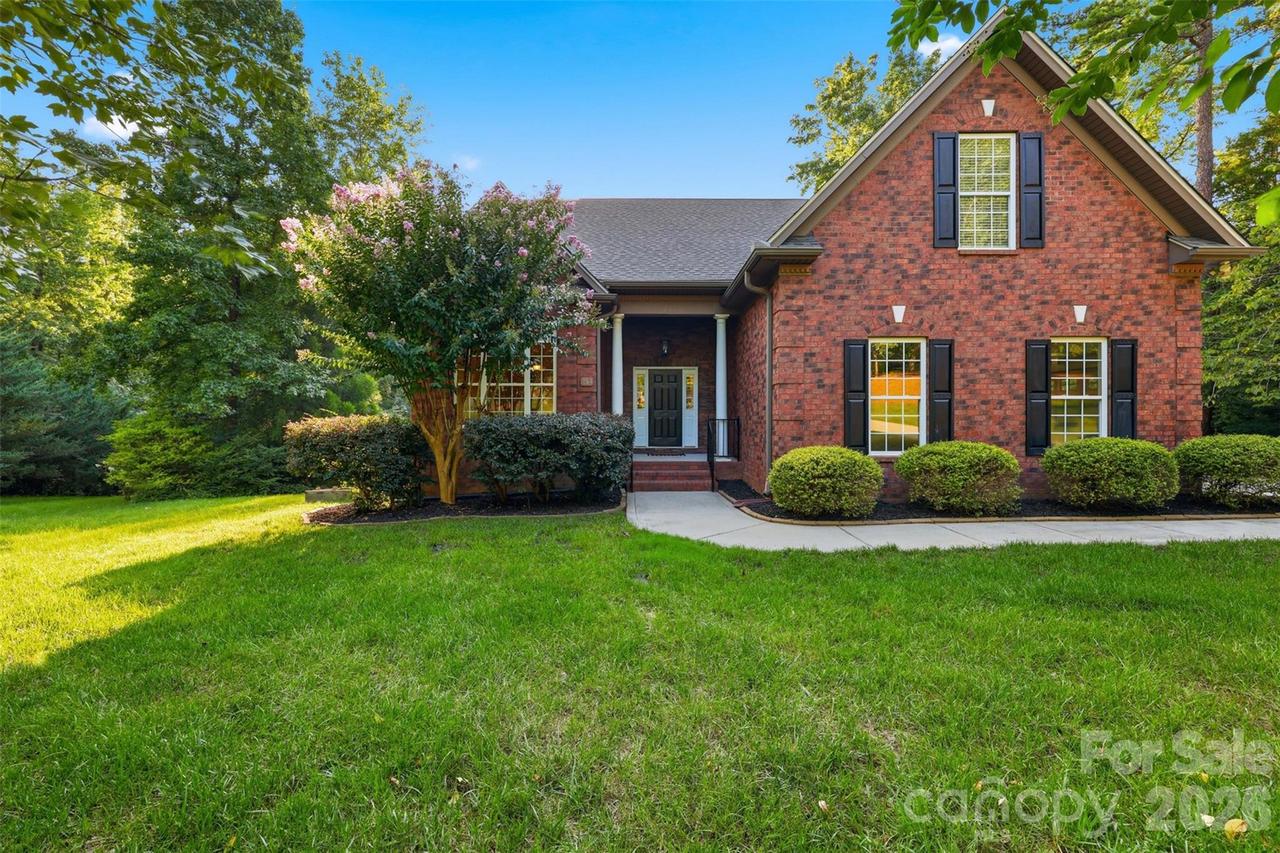 254 Streamside Pl., Mooresville, NC 28115