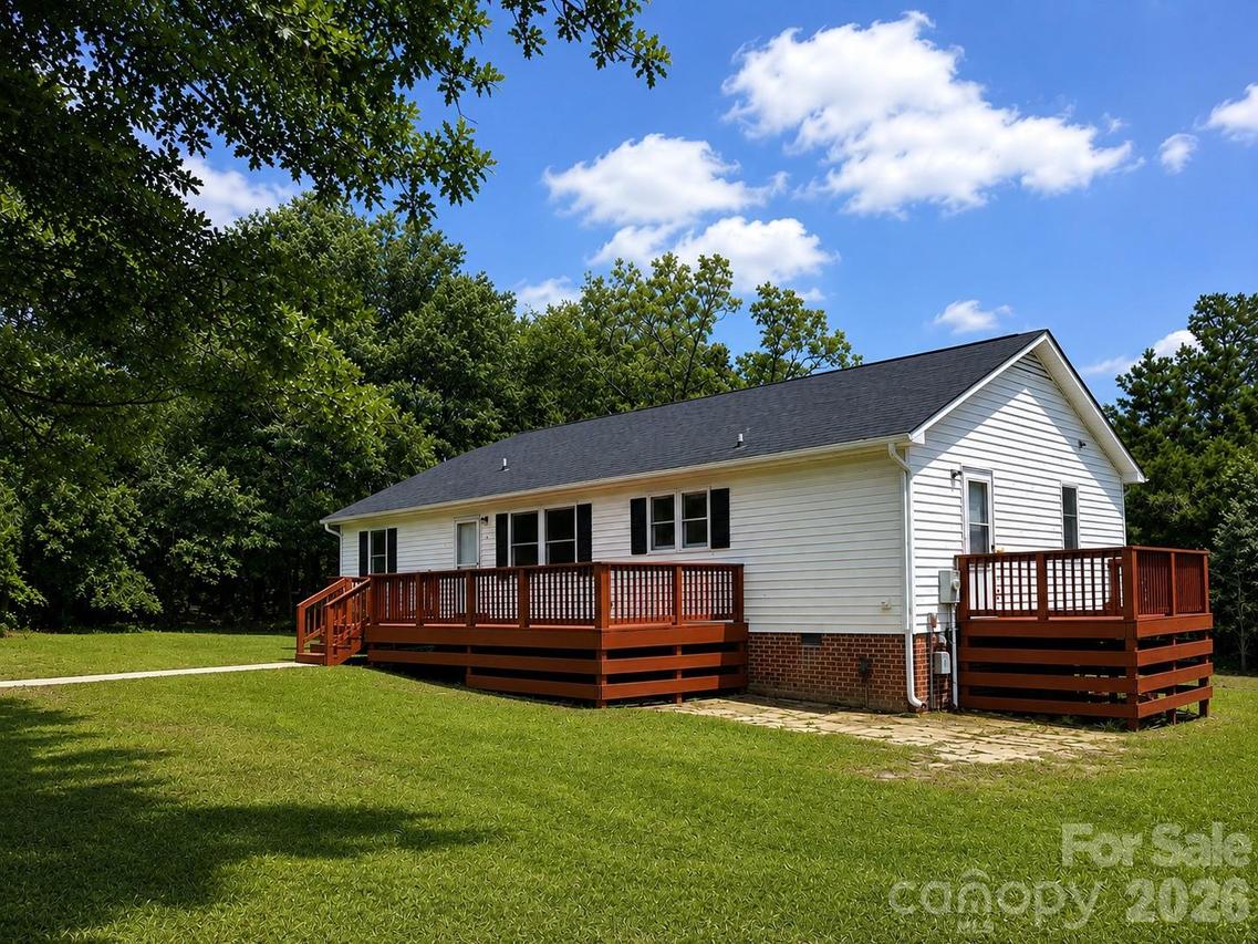505 Addor Rd., Pinebluff, NC 28373