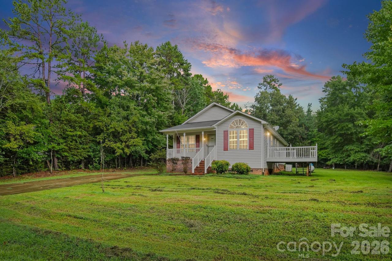 147 Island Terrace Rd., Statesville, NC 28677